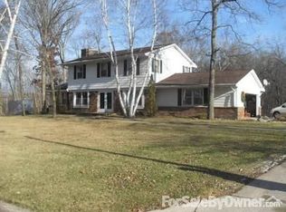 317 N Elizabeth St, Eden, WI 53019