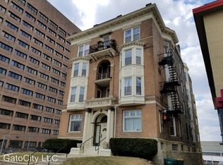 1227 N Milwaukee St APT 1, Milwaukee, WI 53202