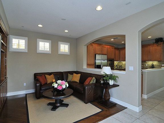 4th image of 4202 Marston Ln
