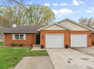 108 Twin Oaks Dr, Shiloh, IL 62221