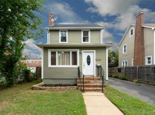 113 Lawson St, Hempstead, NY 11550