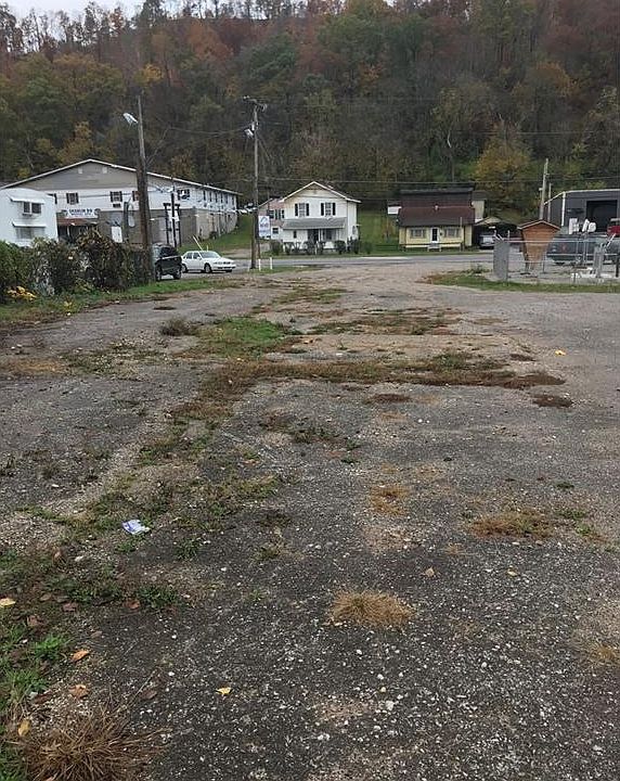 2nd image of 708 1st Ave S