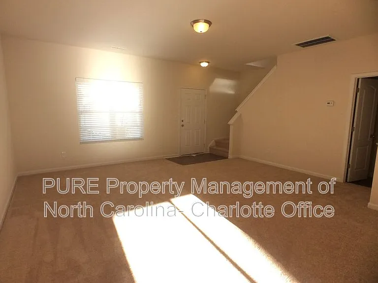6008 Vista Woods Ln — Photo 2