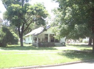 227 E Walnut St, Waterville, KS 66548