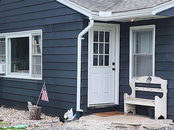 3rd image of 75 Birch Drive