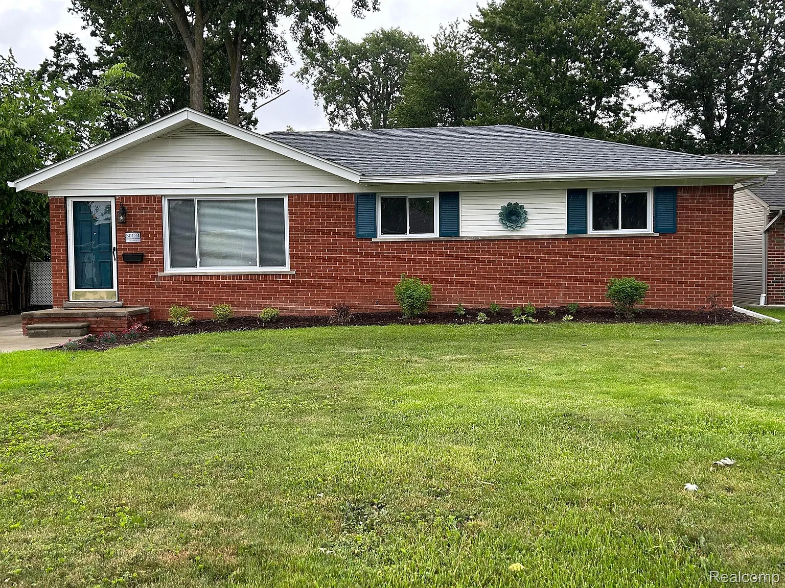 30124 Gloria St photo 1