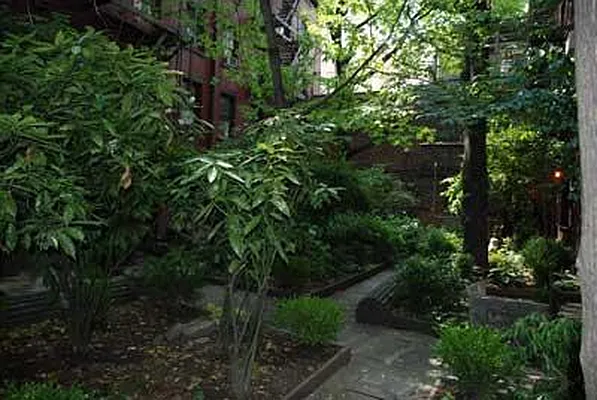 Rented by Buchbinder & Warren | media 11