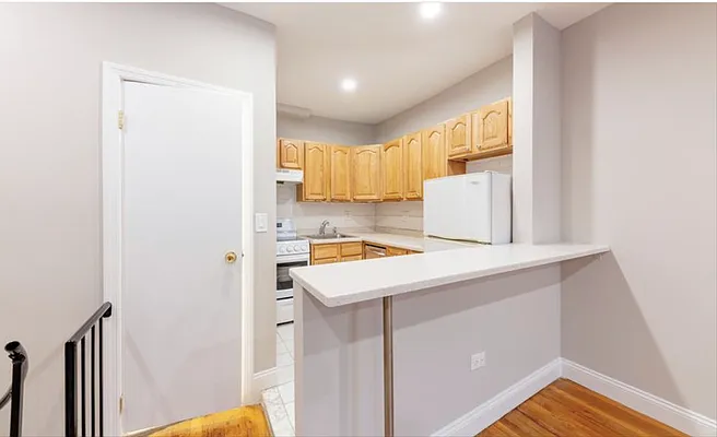 Rented by Douglas Elliman | media 10