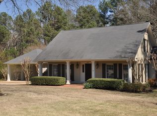 2100 Walnut Dr, Corinth, MS 38834