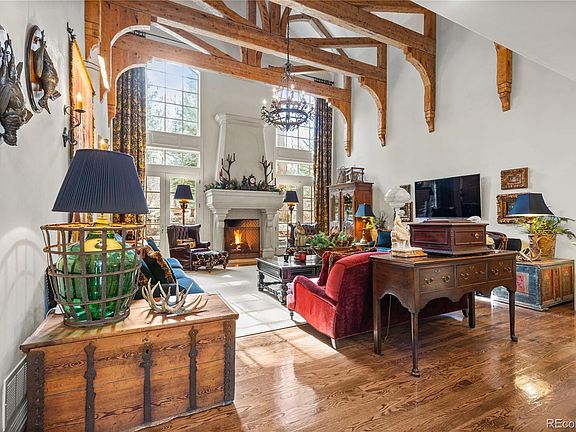 3rd image of 331 Paragon Way