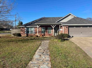 101 Bristol Cir, Chandler, TX 75758