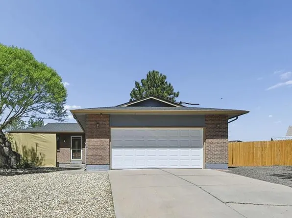903 Blue Lace Dr, Pueblo, CO 81001