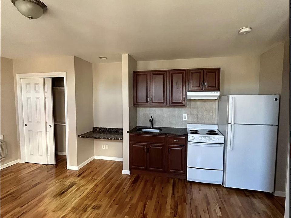 65 Columbia Studios 65 Columbia St Newark NJ Zillow