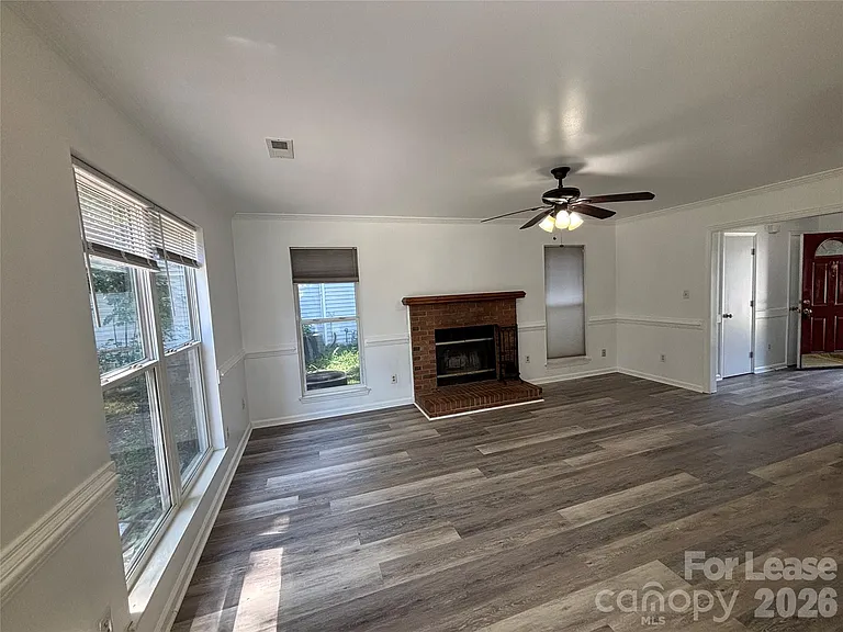 9419 Oren Thompson Rd — Photo 8