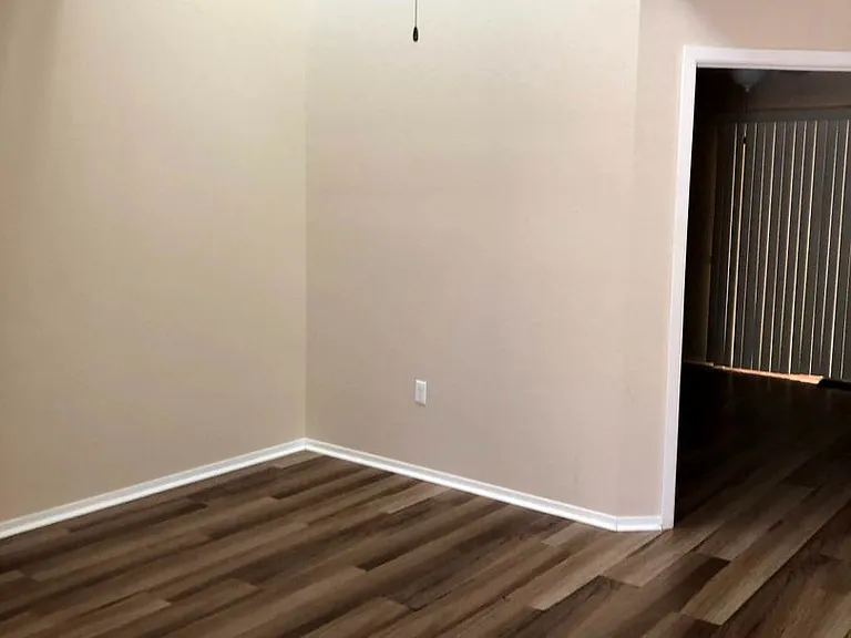 842 Spokane St — Photo 1