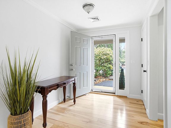 3rd image of 40 Walden Pond Drive