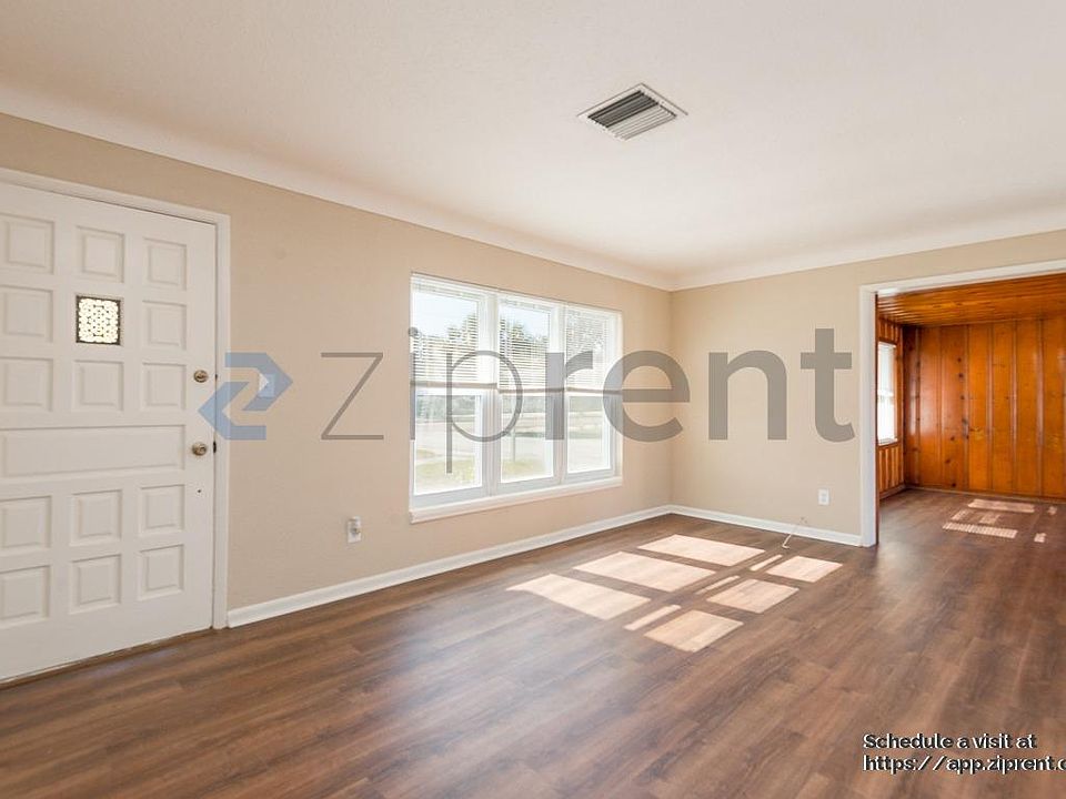 Living Room Entry