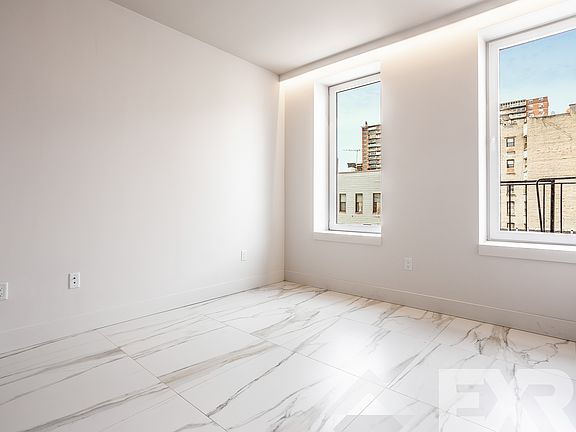 5th image of 130 Graham Ave #3D