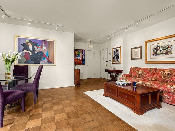 3rd image of 80 Central Park W APT 2H