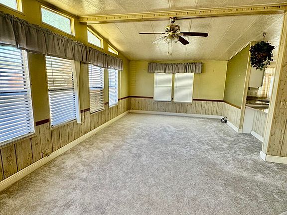3rd image of 4426 Twin Lakes Dr