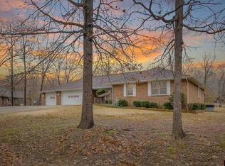 990 Pebblecreek Dr, Mountain Home, AR 72653
