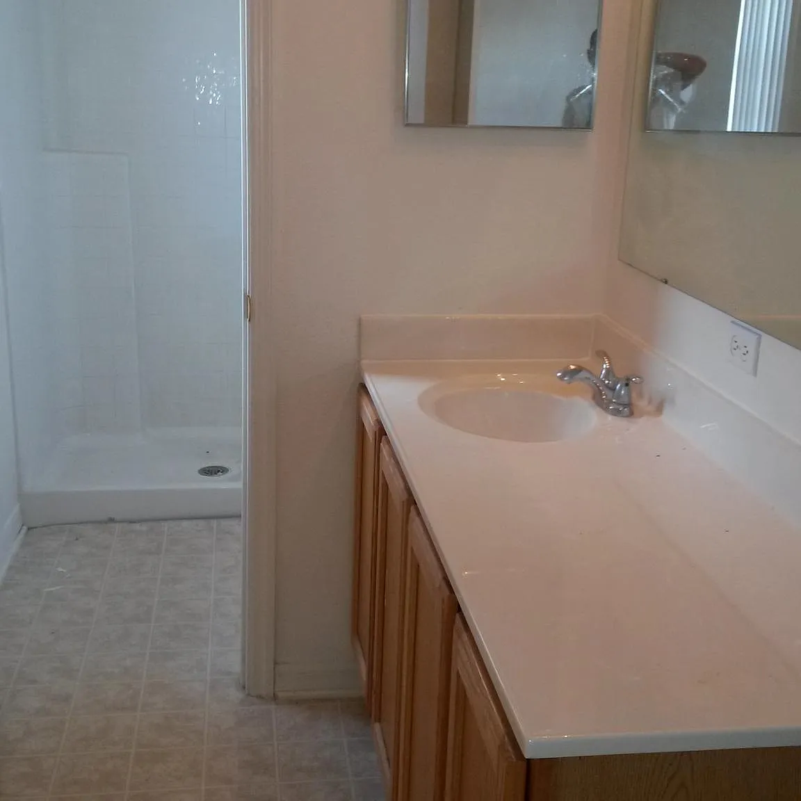 5 bed, 2.5 bath, 2320 sqft, $2,495 — Photo 4