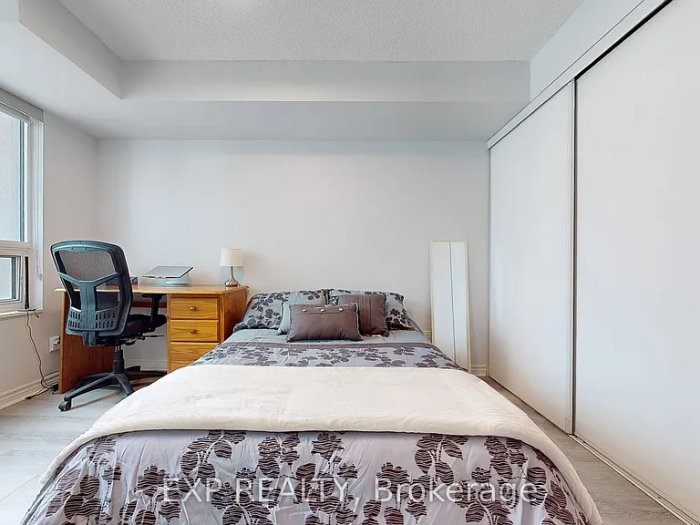 25 Lower Simcoe St #1106 — Photo 15