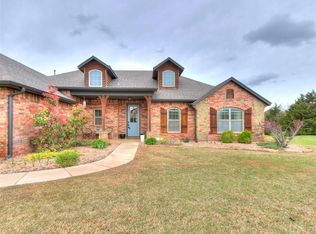 10695 Black Hawk Rd, Edmond, OK 73025