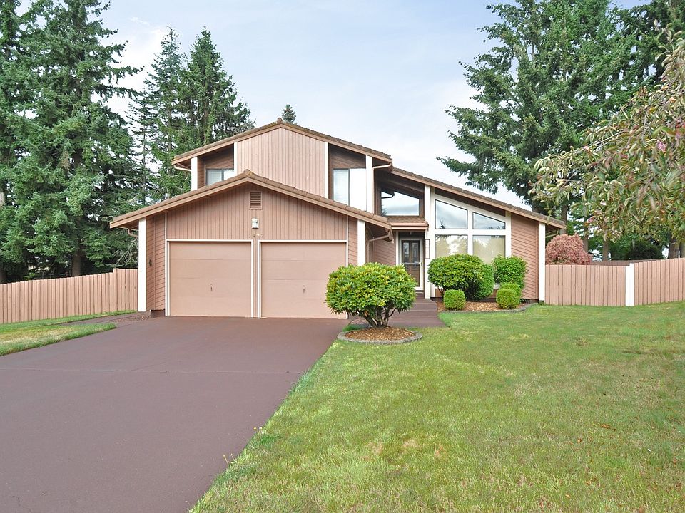 1st image of 1427 33rd Avenue Ct SW