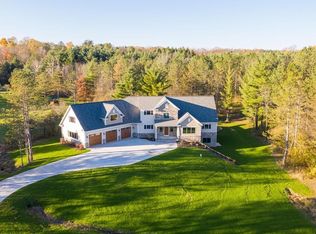 11130 River Rd, Chardon, OH 44024