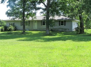 22746 Lix Rd, Warrenton, MO 63383