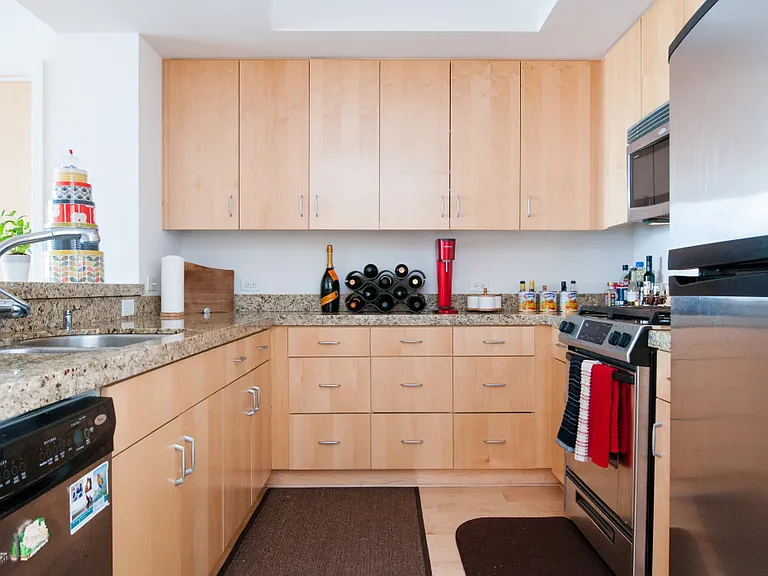 750 Van Ness Ave #905 — Photo 15