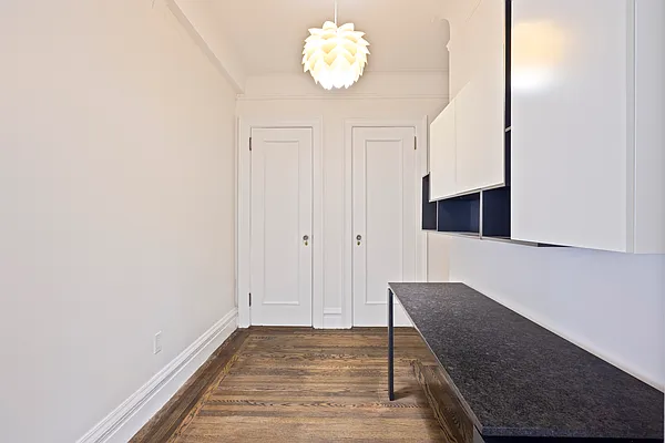 Office, photo 2