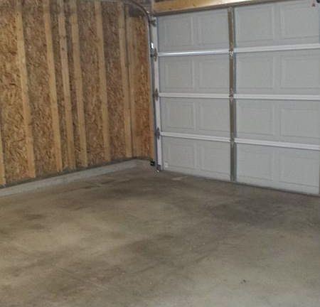 Attached 2 car garage