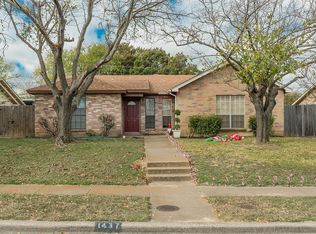 1437 Brook Meadow Cir, Lancaster, TX