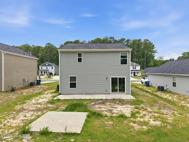 821 Conductor Ct — Photo 35