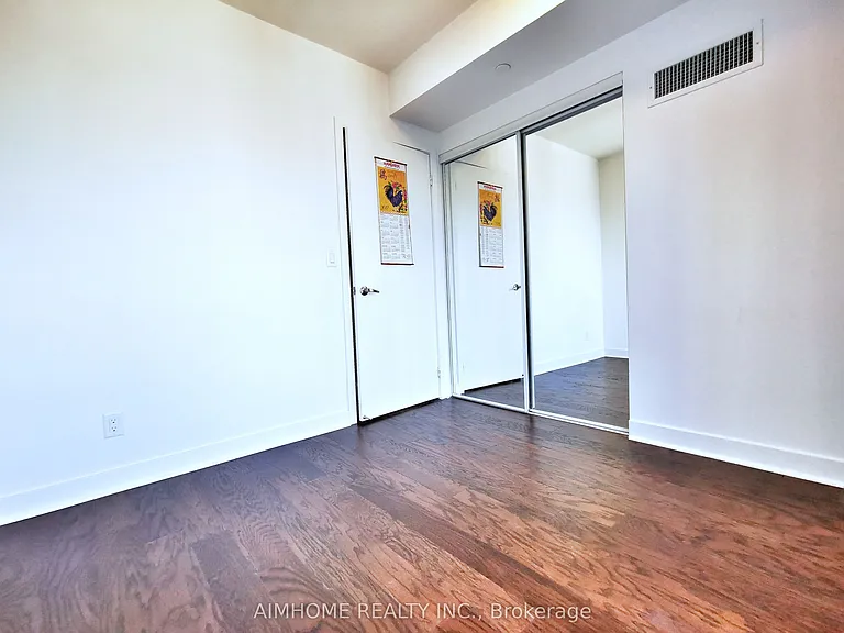 58 Orchard View Blvd #2006 — Photo 15