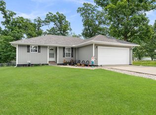 130 N Blair St, Marshfield, MO 65706