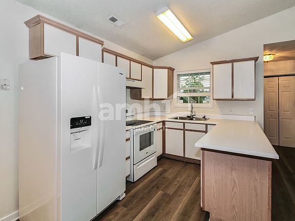 4th image of 7529 Foxwerth Dr