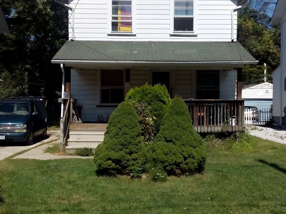 2nd image of 177 E Archwood Ave