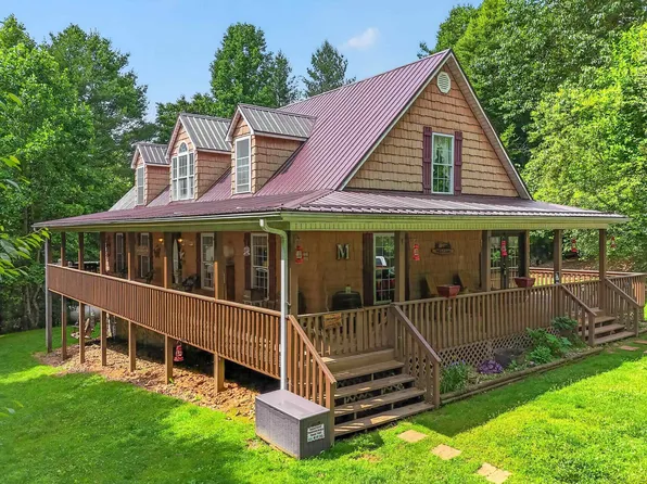 1313 Grinders Mill Rd, Galax, VA 24333