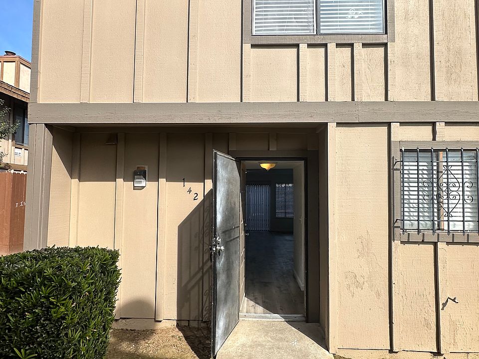 1st image of 1221 N Peach Ave APT 142