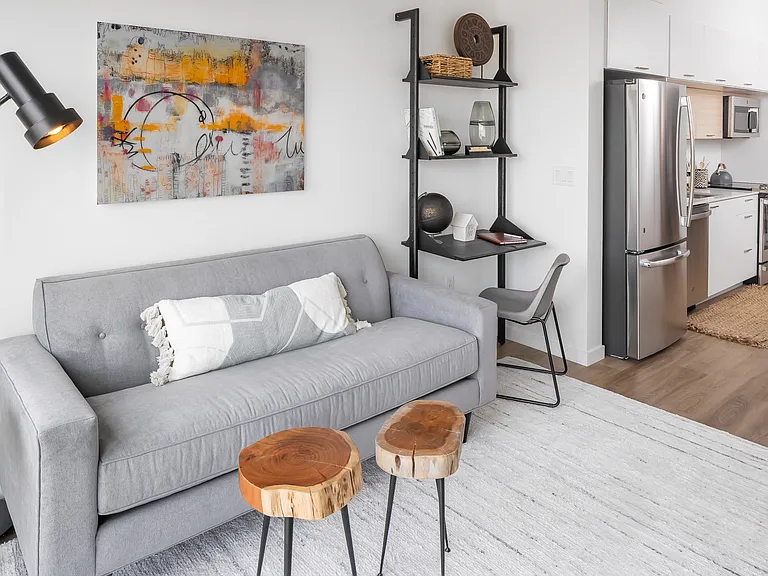Platform Apartments — Photo 21