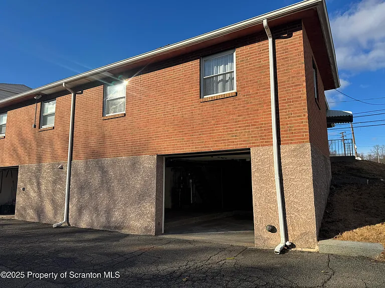 152 Drakes Ln — Photo 13