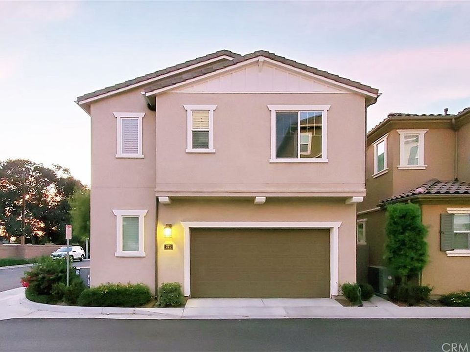 1st image of 221 W Tribella Ct