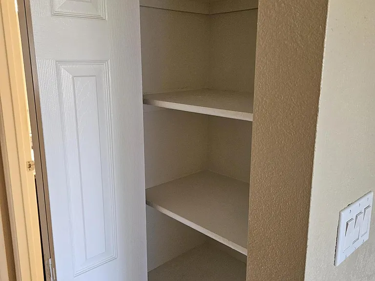 835 N Granite Reef Rd #6 — Photo 15
