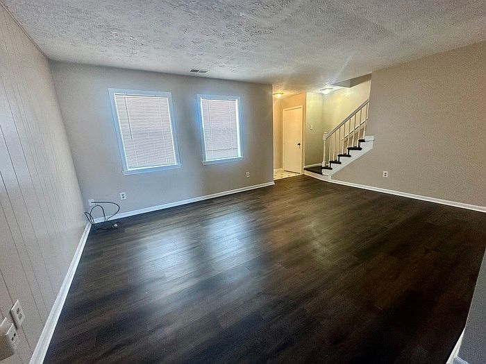 1st image of 6340 Commons Dr