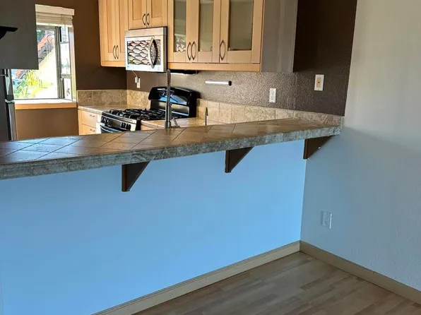 2146 Valleydale Ln, Encinitas, CA 92024