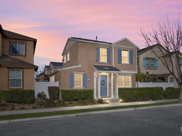 8104 McGraw Hill Dr, Bakersfield, CA 93311