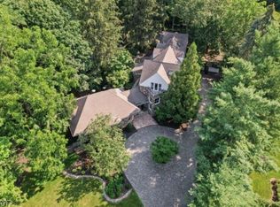 112 Farley Rd, Short Hills, NJ 07078